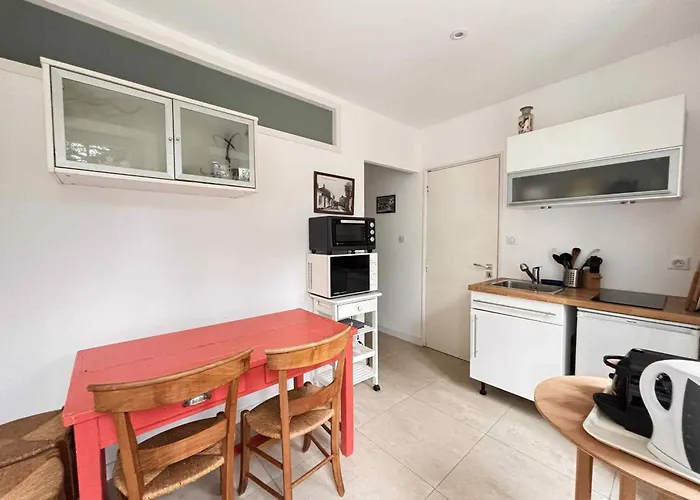 Maison De Proche Et Centre, - Fr-1-194-361 *