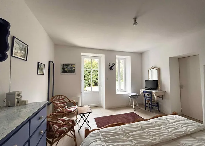 Maison De Proche Et Centre, - Fr-1-194-361 *